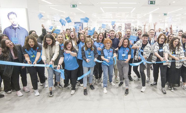 Helados, flores y salón de belleza: así es la nueva tienda de Primark en Marineda City