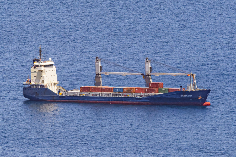 El carguero Borkum suspende su escala en Cartagena entre cruce de declaraciones de Podemos y el Gobierno