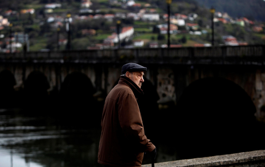 Ourense es una de las dos provincias españolas con más octogenarios que menores de edad