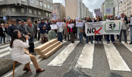 Los vecinos de las Casas de Franco de A Coruña alzan un muro en plena ronda de Outeiro