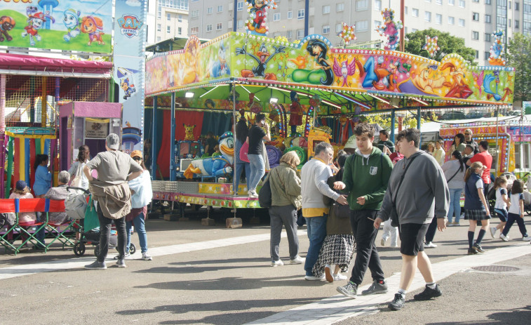 La jornada inaugural de las fiestas en Los Rosales fue un éxito desde primera hora