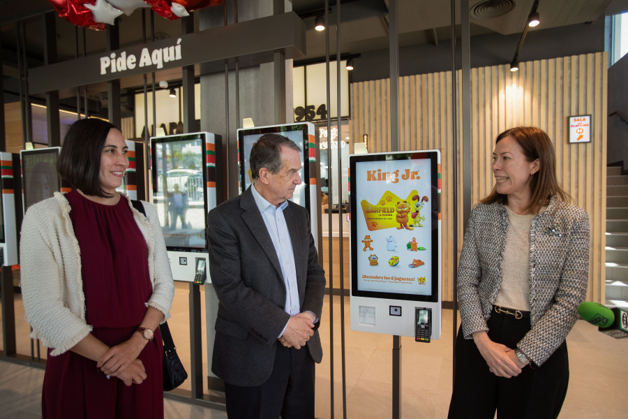 Vigo acoge el primer Burger King del mundo con un área específica para familias