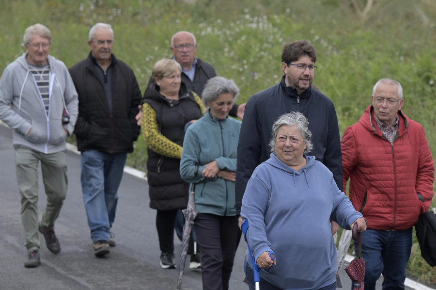 Calvelo se reunirá en junio con vecinos de Barrañán para tratar la falta de seguridad vial