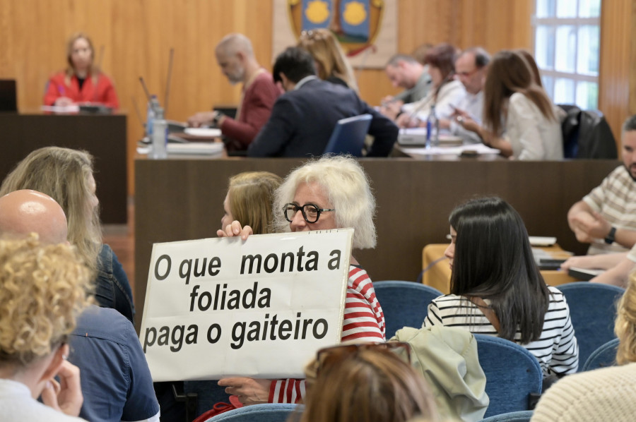 PP, PSOE y BNG dejan patente su mayoría en el pleno de Cambre al tumbar el presupuesto de UxC