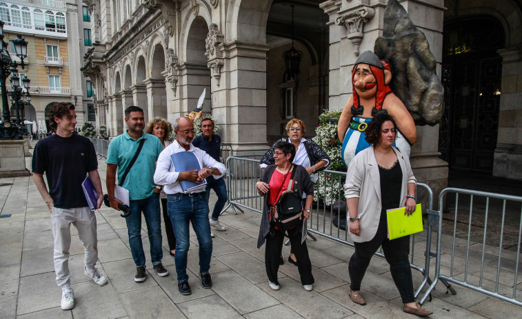 21 asociaciones vecinales de A Coruña piden una comisión mixta con Xunta, Ayuntamiento, Diputación y Universidad