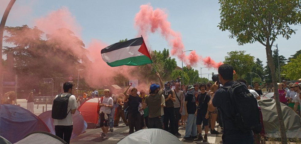 La Acampada por Palestina se despide de la explanada de la Complutense después de un mes