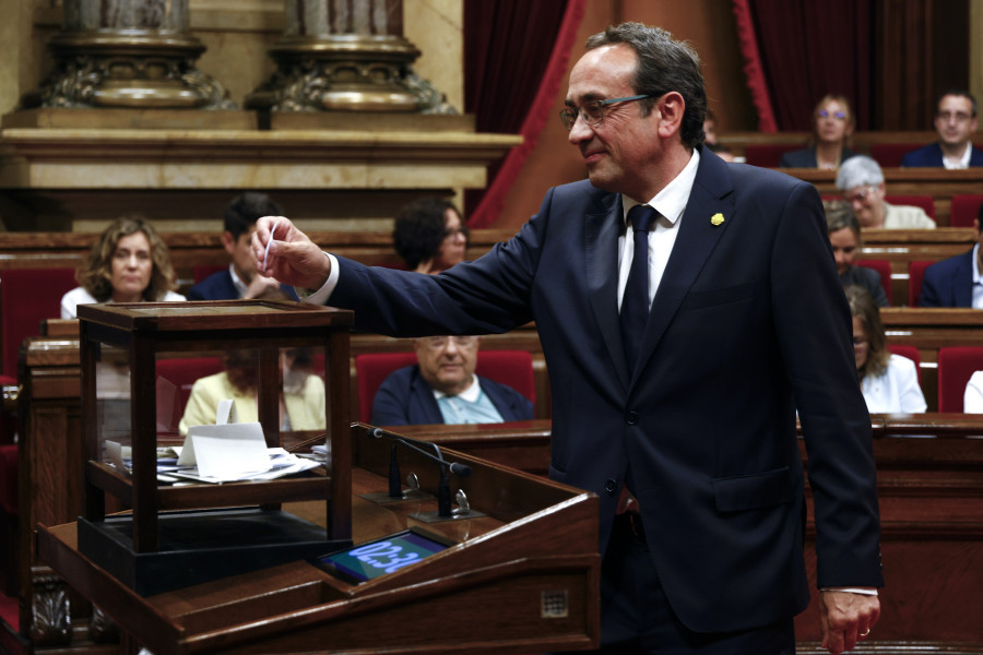 Josep Rull, elegido nuevo presidente del Parlament con el apoyo de Junts, ERC y CUP