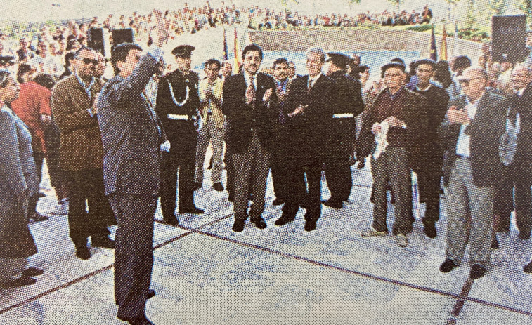 Hace 25 años | Inauguración de la plaza del Tebeo y la Casa de los Peces recibe 20.000 visitantes en una semana