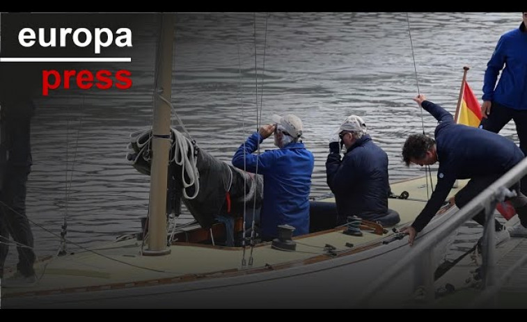 Juan Carlos I recibe en Sanxenxo a su sobrina Simoneta-Gómez Acebo