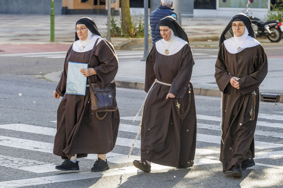 Las deudas de las monjas de Belorado:6.900 euros en sábanas de seda y mantas de terciopelo