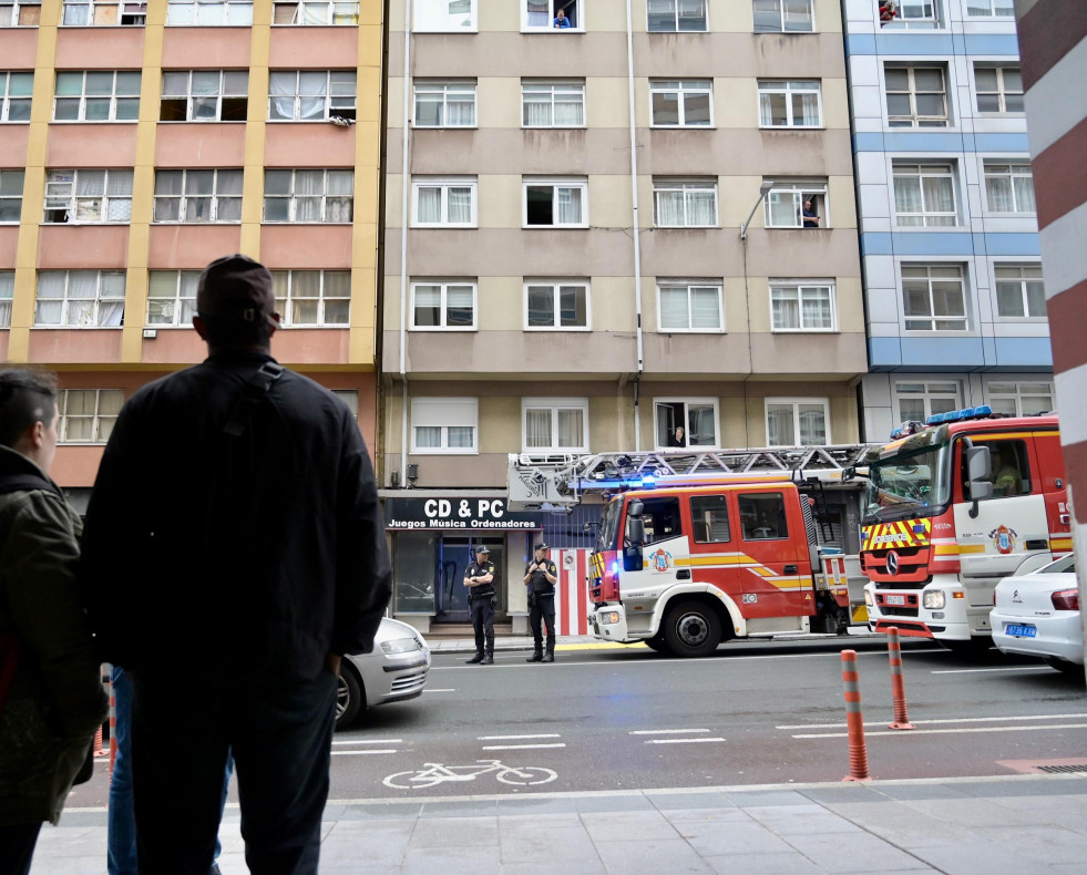 El incendio se ha originado en el  noveno piso del 120 de la ronda de Nelle (29)