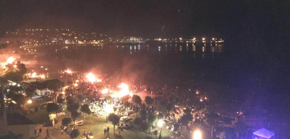 San Juan en Sada: sardinas, música y fuegos artificiales