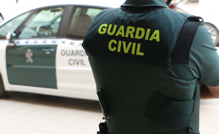 Detenidas cuatro personas en Sada tras robar el móvil a un menor y golpear a un hombre