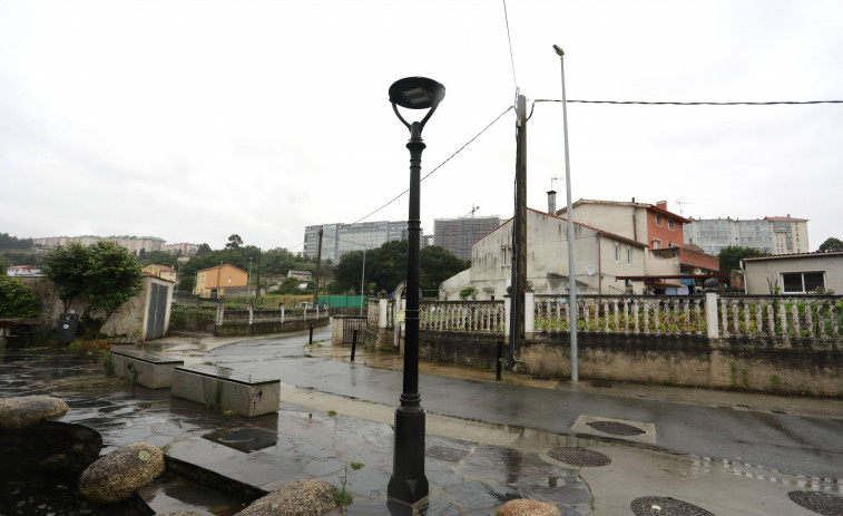 Unos ladrones con muy pocas luces dejan a oscuras el barrio de Feáns en A Coruña