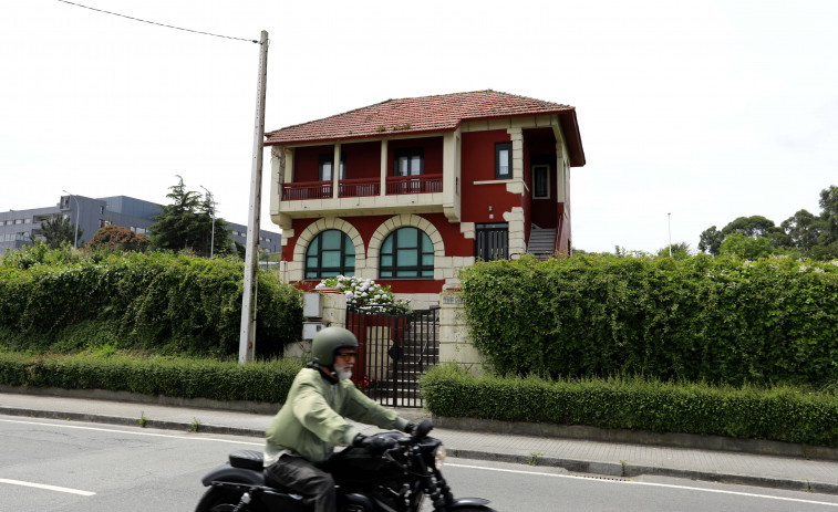 El Ayuntamiento expropia la Casa Carré, que podría ser un centro vecinal de Eirís