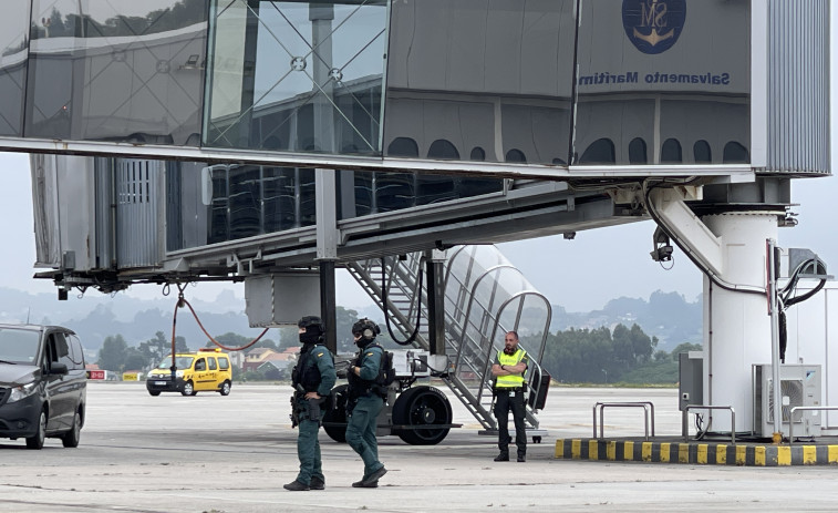 Objetivo: liberar un avión secuestrado en Alvedro