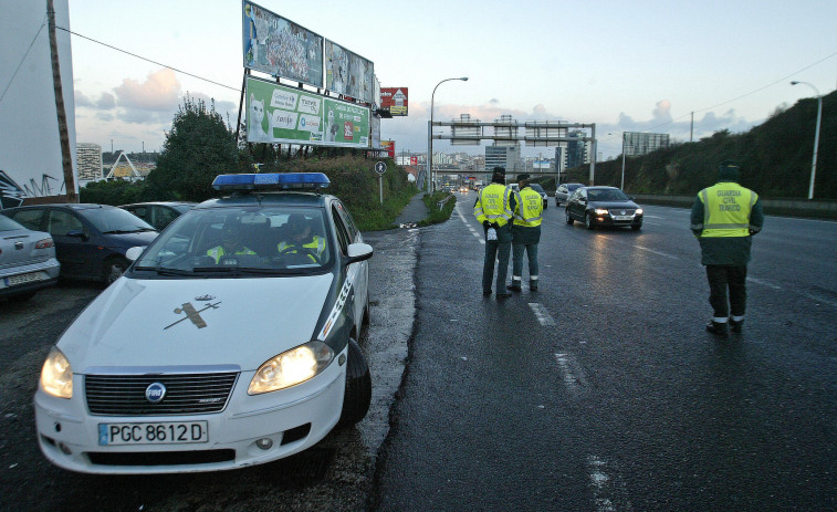 La Guardia Civil de Tráfico detectó 78 alcoholemias en A Coruña a la salida del San Juan
