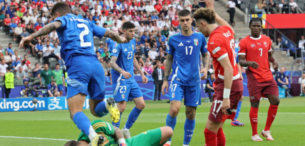 2-0. Suiza echa a Italia y está en cuartos de final con goles de Freuler y Vargas