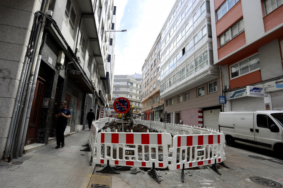 La mejora de la accesibilidad de la calle Barcelona a Peruleiro se prolongará nueve meses