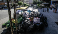 Denuncian que la basura bloquea el paso en las calles de A Coruña