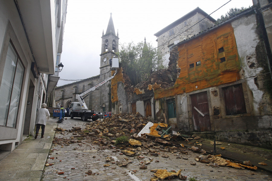 La situación de la calle Santiago de Betanzos se complica a ocho días de su cita con el Medievo