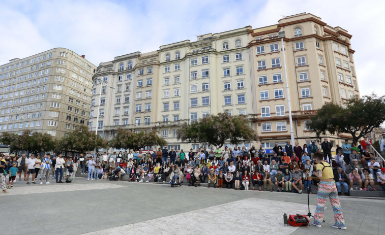 Un minuto de silencio, aplausos y respeto  en el tercer aniversario del crimen de Samuel