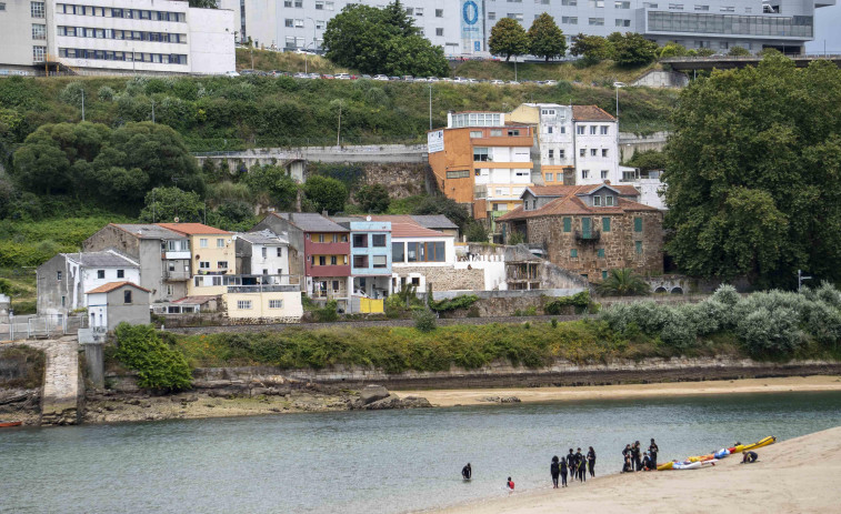 Un fondo privado se hace con gran parte del terreno entre Oza y A Pasaxe