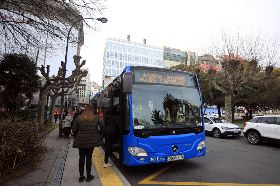 Oleiros llama a movilizarse en la calle ante las deficiencias del bus metropolitano