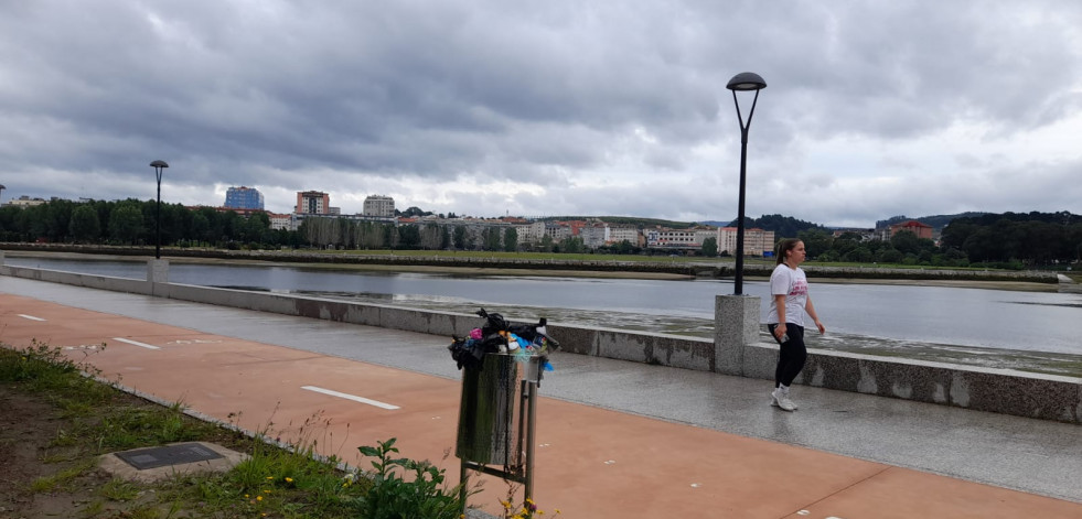 Oleiros se niega a recepcionar el nuevo paseo de la ría de O Burgo