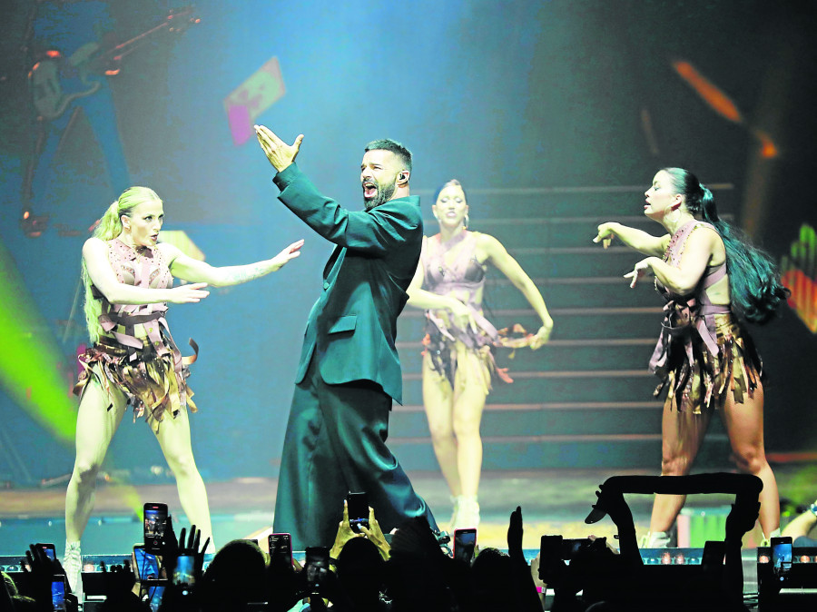 Ricky Martin sube la adrenalina  de un Coliseum entregado al baile