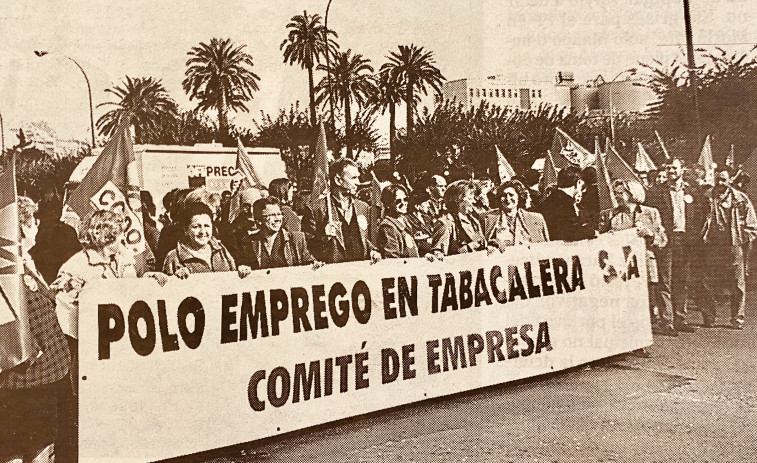 Hace 25 años | Clamor contra el cierre de la Fábrica de Tabacos y el Dépor ficha a Jaime