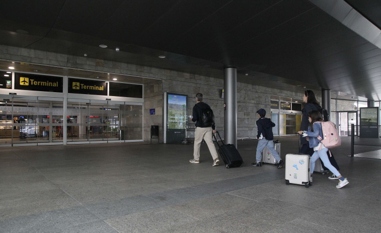 A Coruña apuesta por la unión de los aeropuertos gallegos para hacerle frente al de Oporto