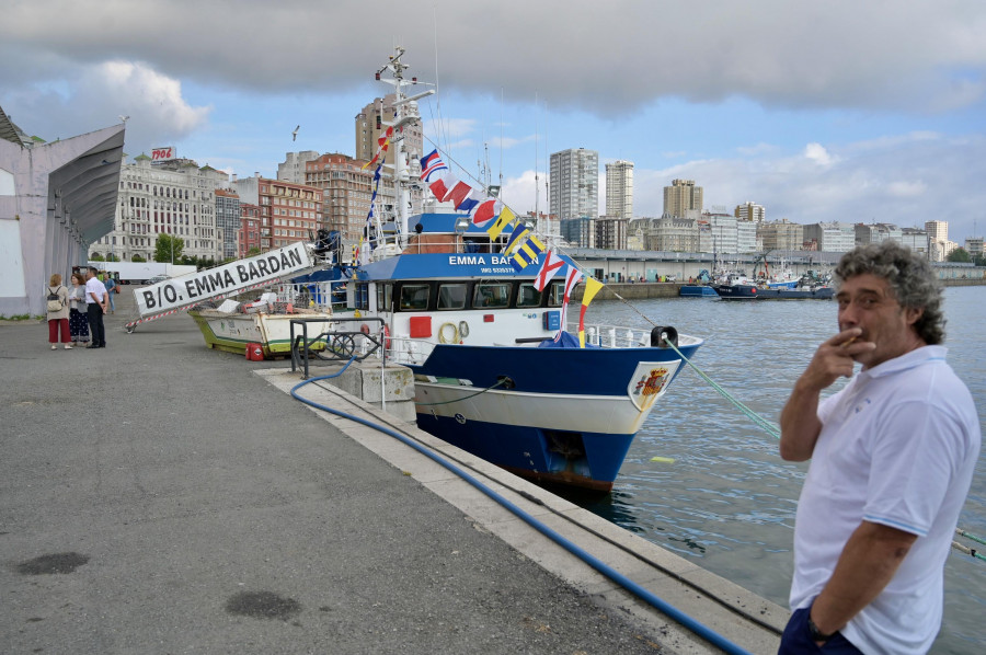 El buque oceanográfico 'Emma Bardán' llega a A Coruña para investigar los bancos de cigala