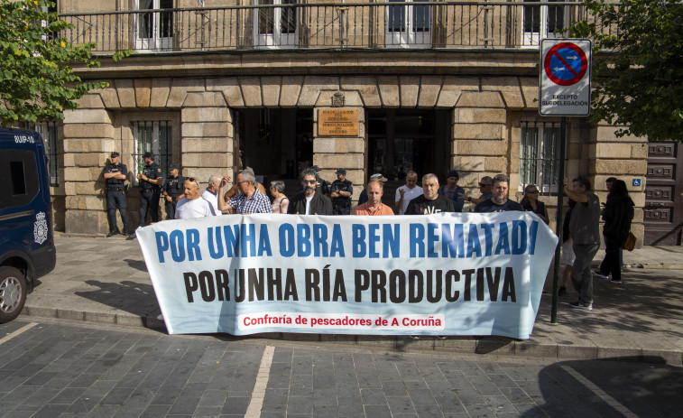 Los mariscadores de A Coruña sanearán los bancos de marisco de O Burgo