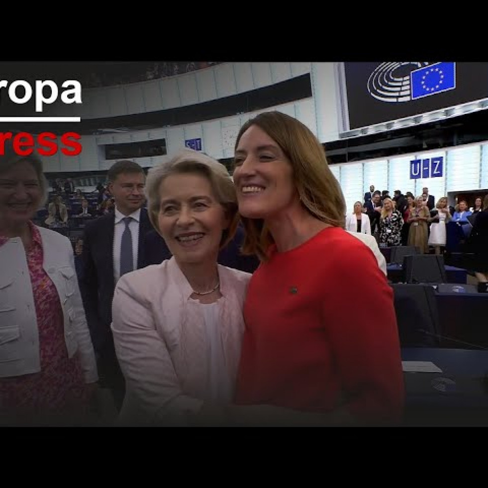 Von der Leyen logra la aprobación de la Eurocámara con mayoría suficiente para un segundo mandato