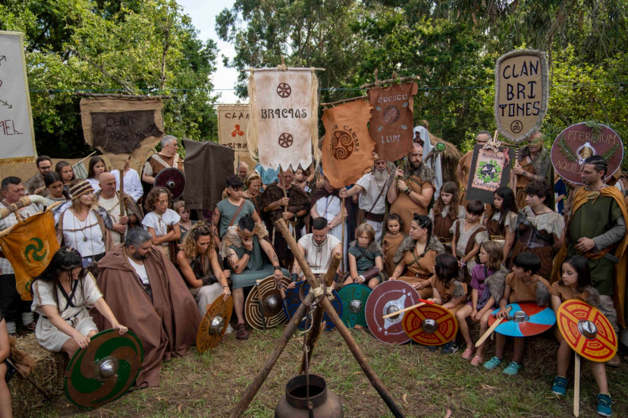 Los castrexos de Cambre sacan pecho ante la invasión romana