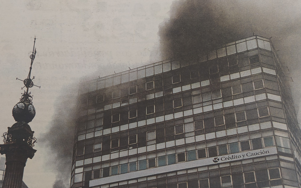 Incendio en el obelisco 1999