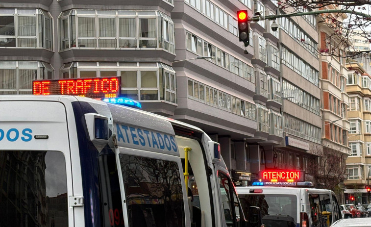 Doble atropello con heridos graves en la avenida de Gran Canaria de A Coruña