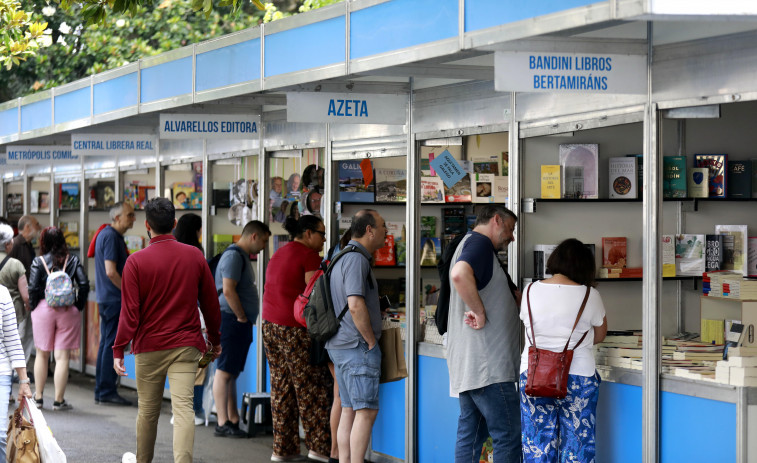 Feira do Libro en los jardines de Méndez Núñez