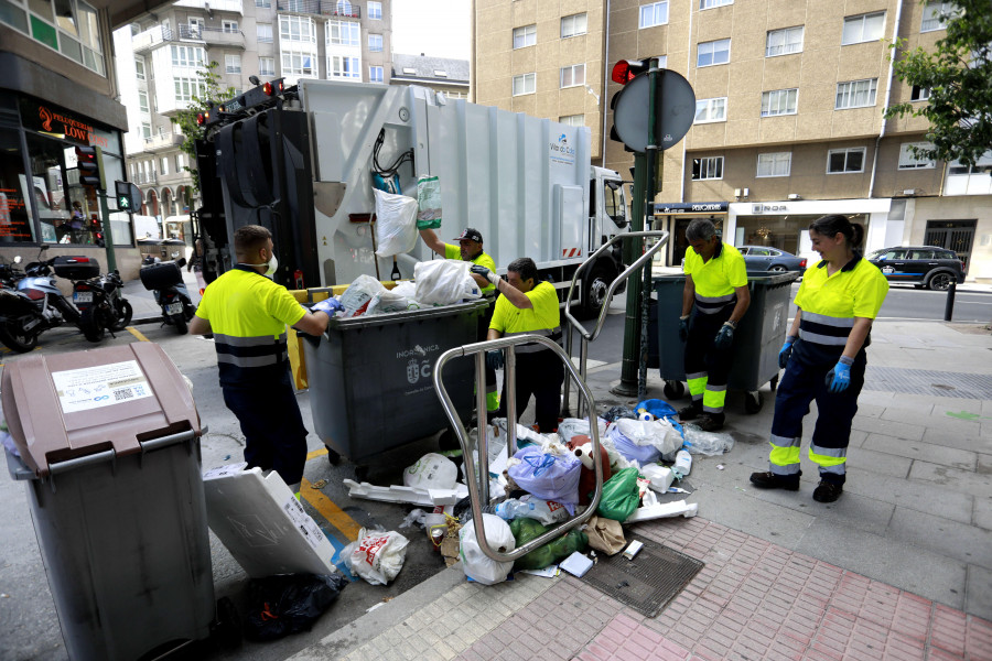 La alcaldesa de A Coruña decreta la "emergencia total"