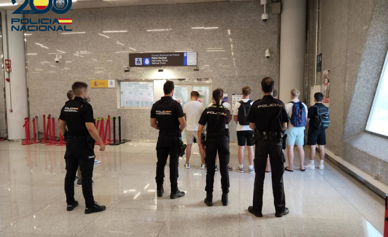 Detenidos nueve turistas por hacer un butrón para unir dos habitaciones en un hotel de Mallorca