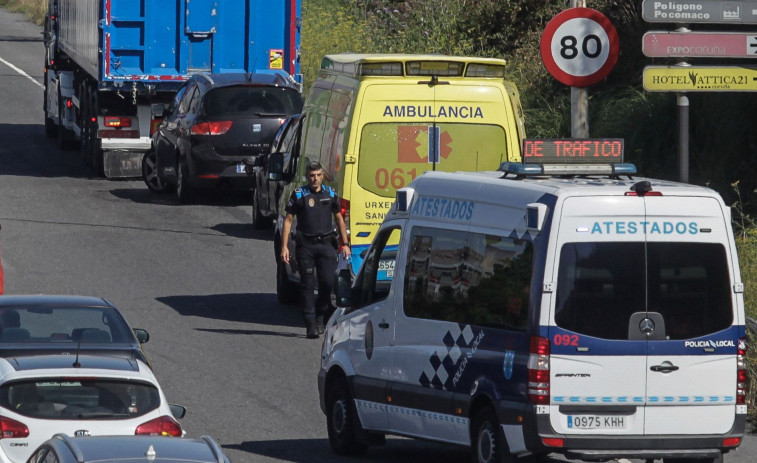 Un accidente causa un atasco en Alfonso Molina