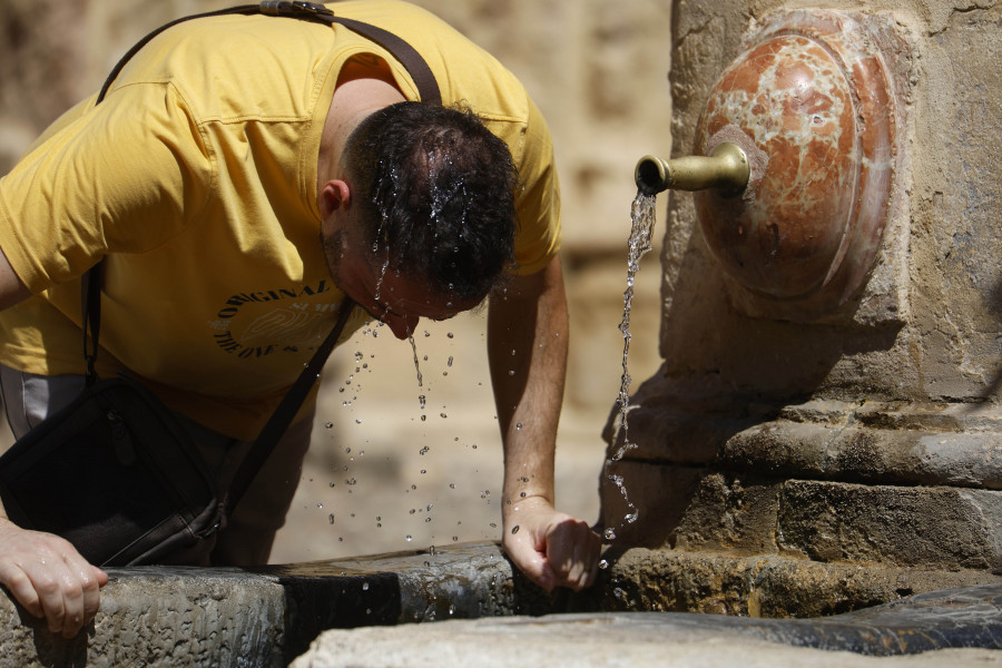 La mitad de Galicia está en alerta por calor