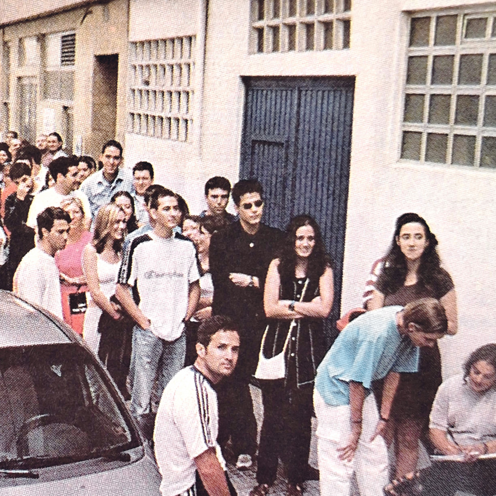 Hace 25 años | Más de 700 coruñeses se presentaron al casting de “Los años borrados”