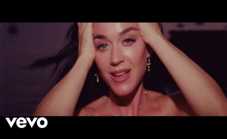 Investigan un videoclip de Katy Perry por su posible impacto ambiental en Formentera