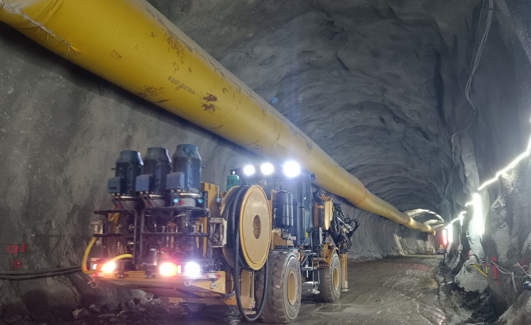 El Puerto de A Coruña ya tiene excavada más de la mitad del túnel del tren a Langosteira