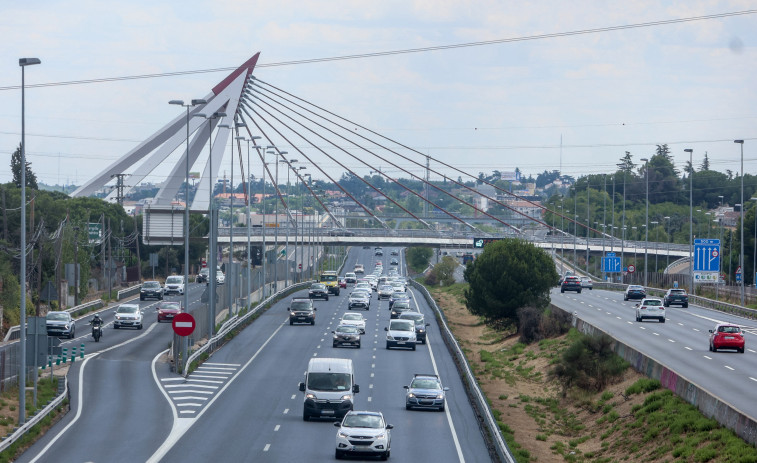 La DGT prevé más de un millón de desplazamientos en las carreteras gallegas por el puente