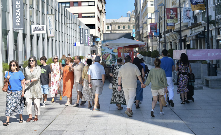 El turismo llena la plaza de Lugo: “Es el lugar más visitado después de la Torre de Hércules”