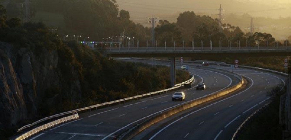 Las obras en el firme de la autopista A Coruña-Carballo provocarán cortes en Arteixo