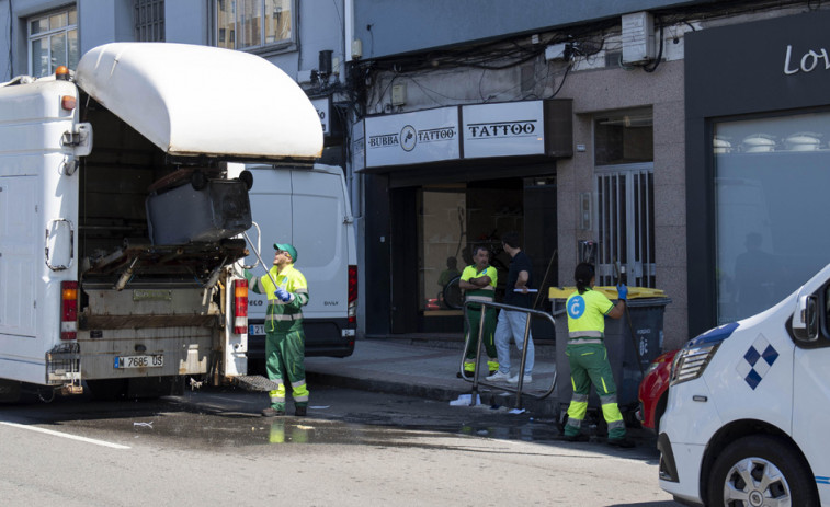 El servicio de recogida de A Coruña recupera la normalidad con la vuelta del puerta a puerta y de voluminosos